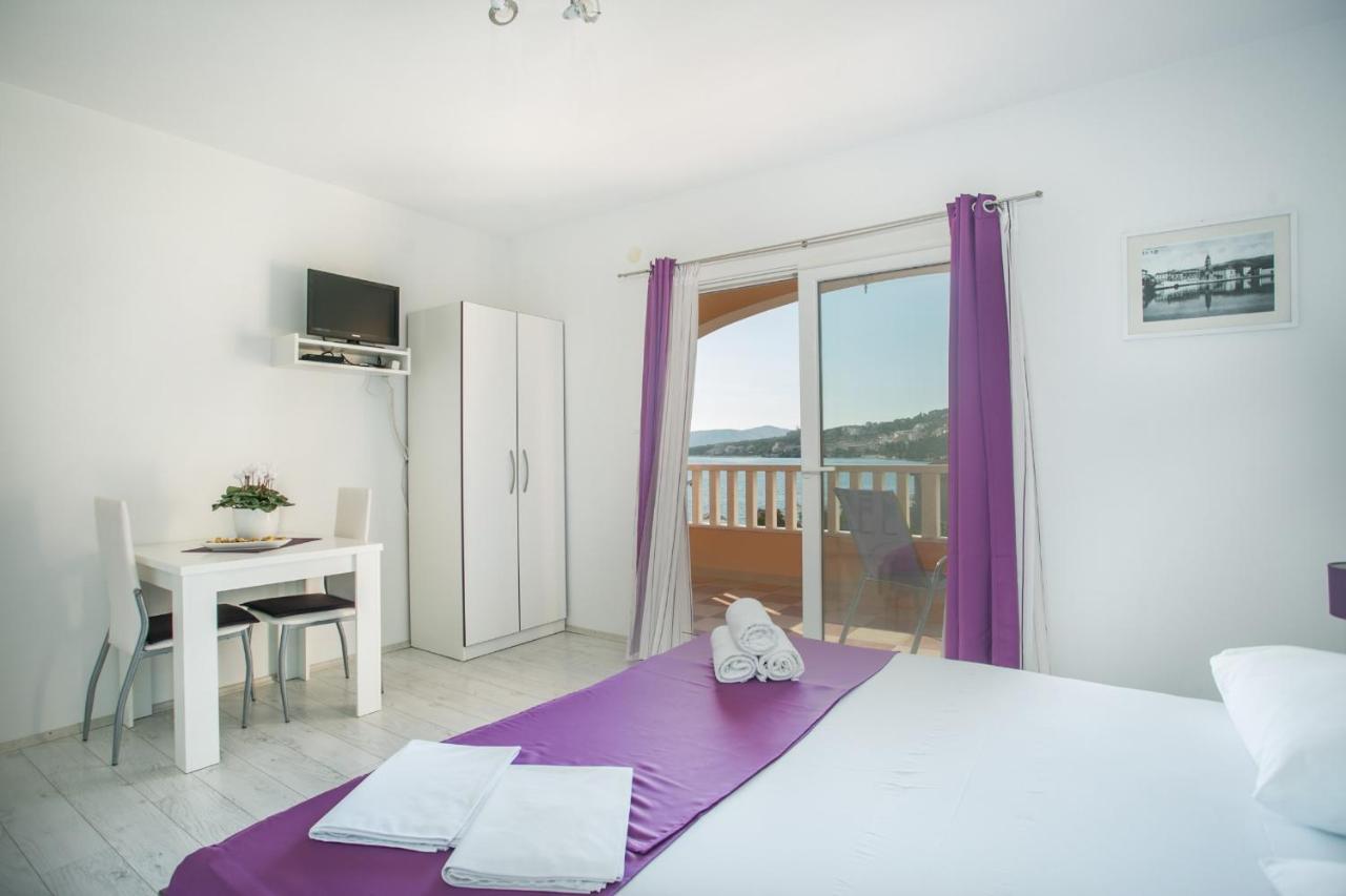 Kaja - Right Next To The Beach Trogir Eksteriør billede